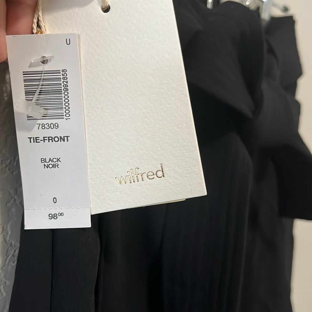 WILFRED (NWT) Black Tie Front Dress Shorts, Size 0 - Picture 4 of 8